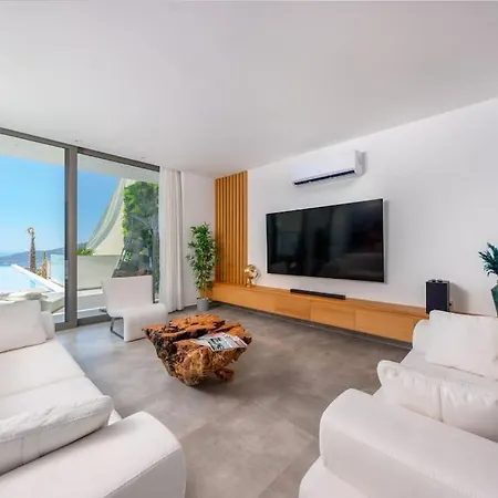 Su In Kalkan 1 *